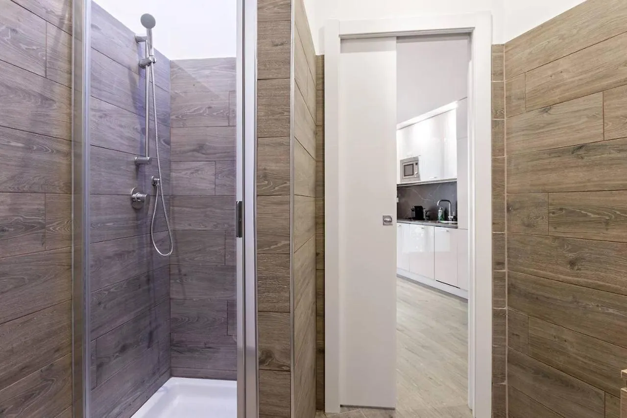Modern And New Flat In Duomo Area Apartment Milan